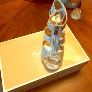 Michael Kors Berkeley Strap size 9 new glam shoes